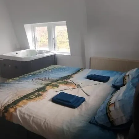 Zaanse Schans Amsterdam Jacuzzi Apartment